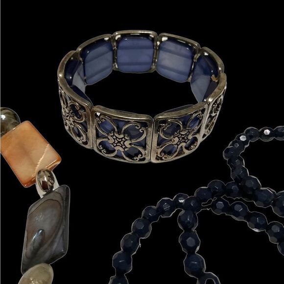 Lot of 3 Bracelets - Picture 1 of 9